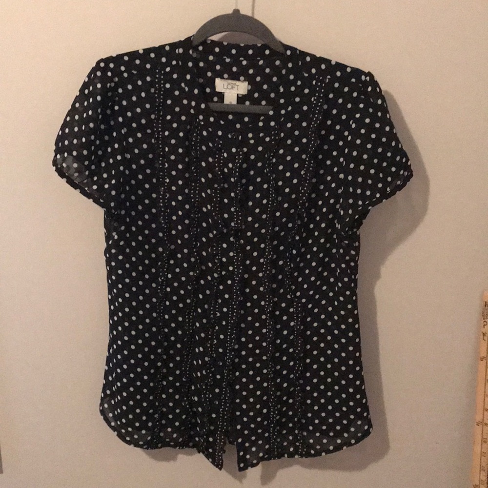 Polka Dot LOFT short sleeve blouse